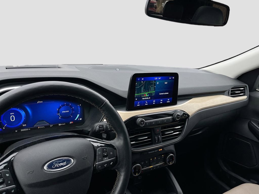 Used 2022 Ford Escape Titanium w/ Titanium Elite Package image 9