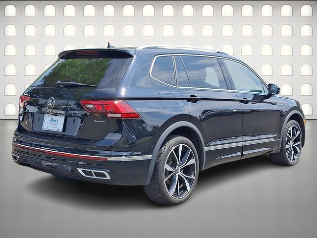 Used 2023 Volkswagen Tiguan SEL R-Line AWD/4WD image 7