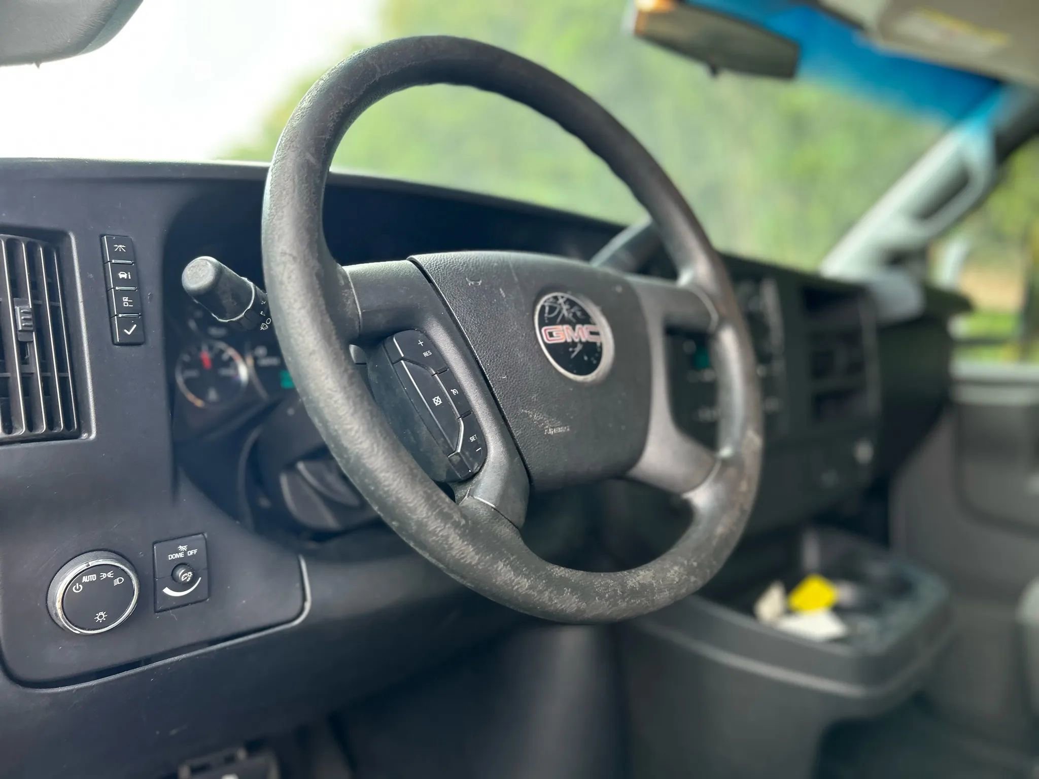 Used 2017 GMC Savana 2500 Van 3D image 15