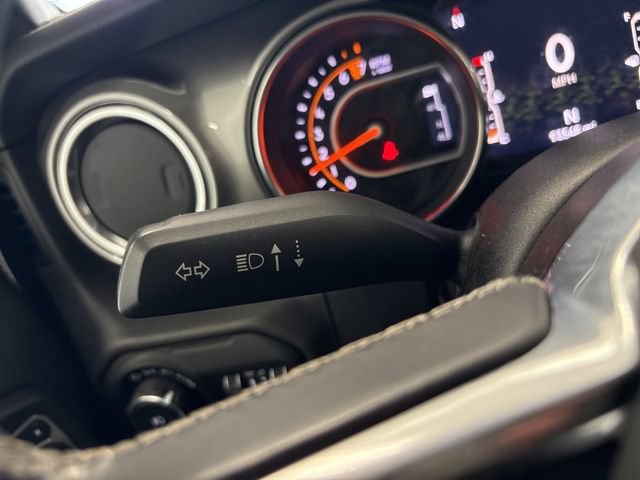 Used 2019 Jeep Wrangler Unlimited Sahara AWD/4WD image 36