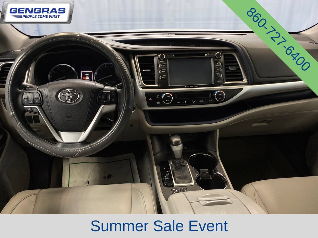 Used 2016 Toyota Highlander XLE w/ Protection Package #3 AWD/4WD image 30