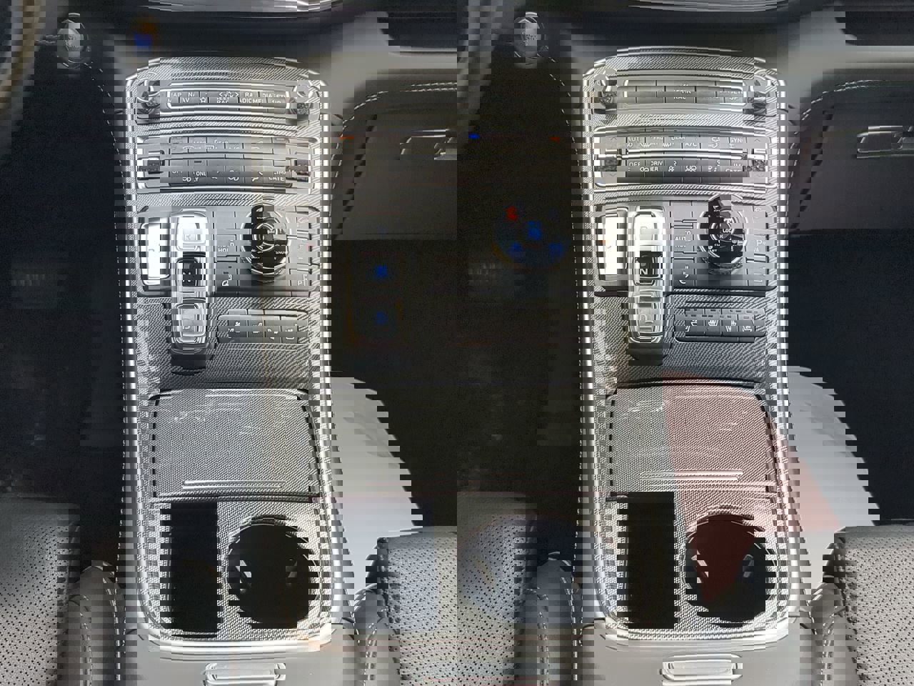 Certified 2021 Hyundai Santa Fe Limited w/ Cargo Package image 17