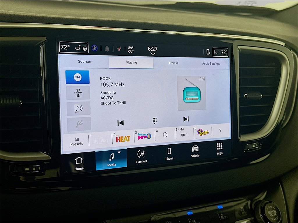New 2026 Chrysler Voyager LX image 13