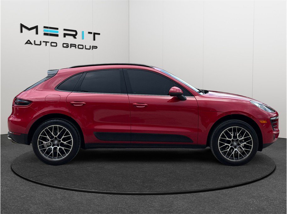 Used 2018 Porsche Macan Sport Edition AWD/4WD image 10