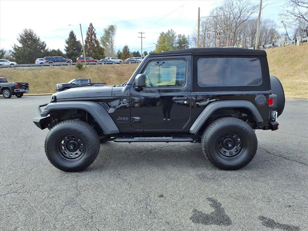 Used 2023 Jeep Wrangler Sport S image 6