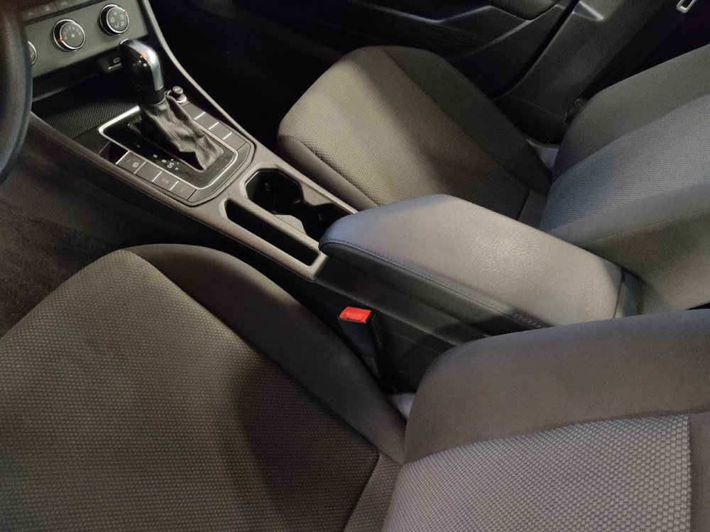 Used 2021 Volkswagen Jetta R-Line FWD image 26