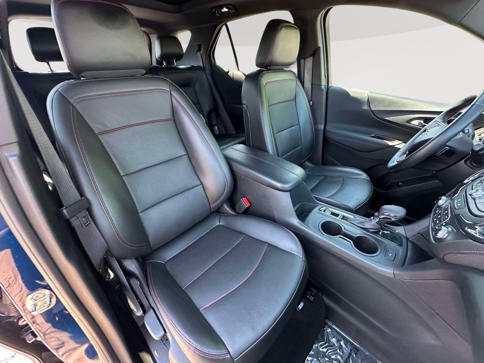 Used 2023 Chevrolet Equinox RS w/ RS Leather Package FWD image 28