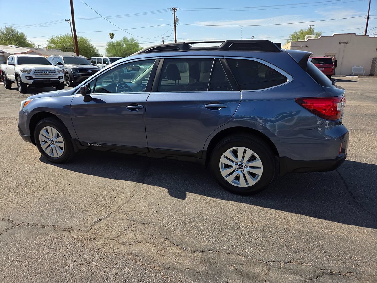 Used 2017 Subaru Outback 2.5i Premium w/ Popular Package #2 AWD/4WD image 14