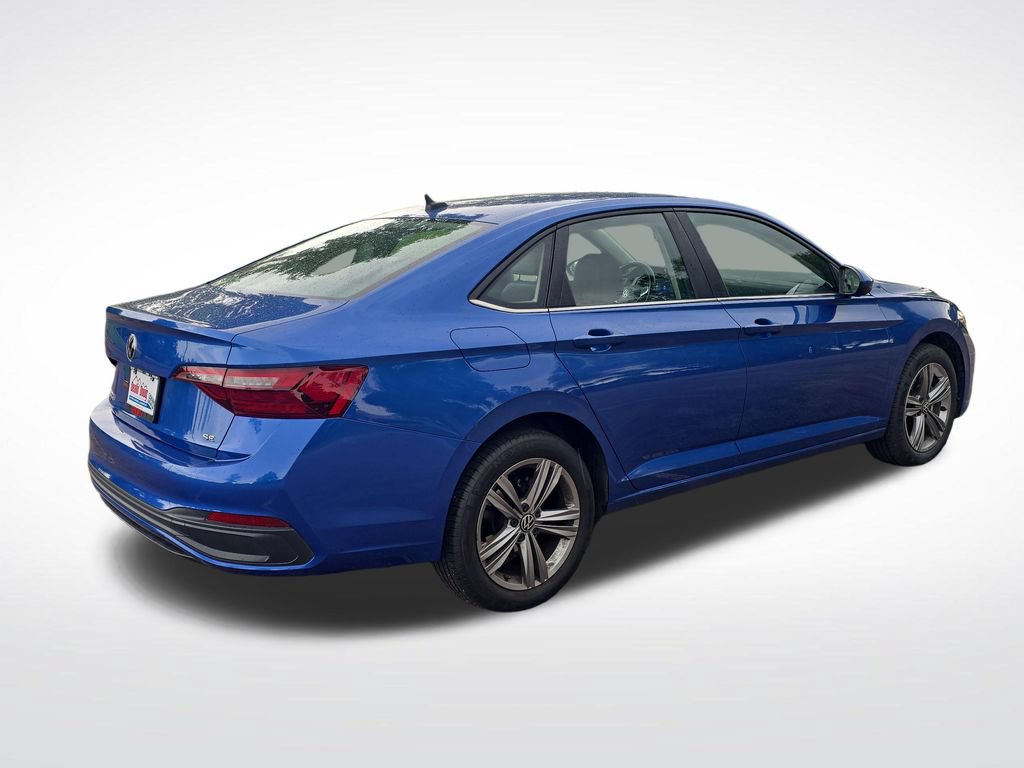 Used 2022 Volkswagen Jetta SE FWD image 5