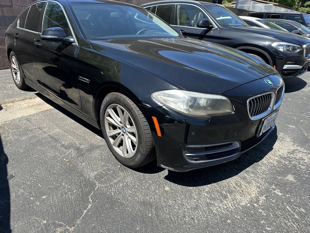 Used 2014 BMW 528i Sedan image 3