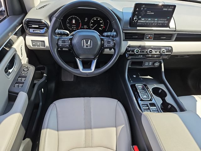 Certified 2023 Honda Pilot Touring image 12