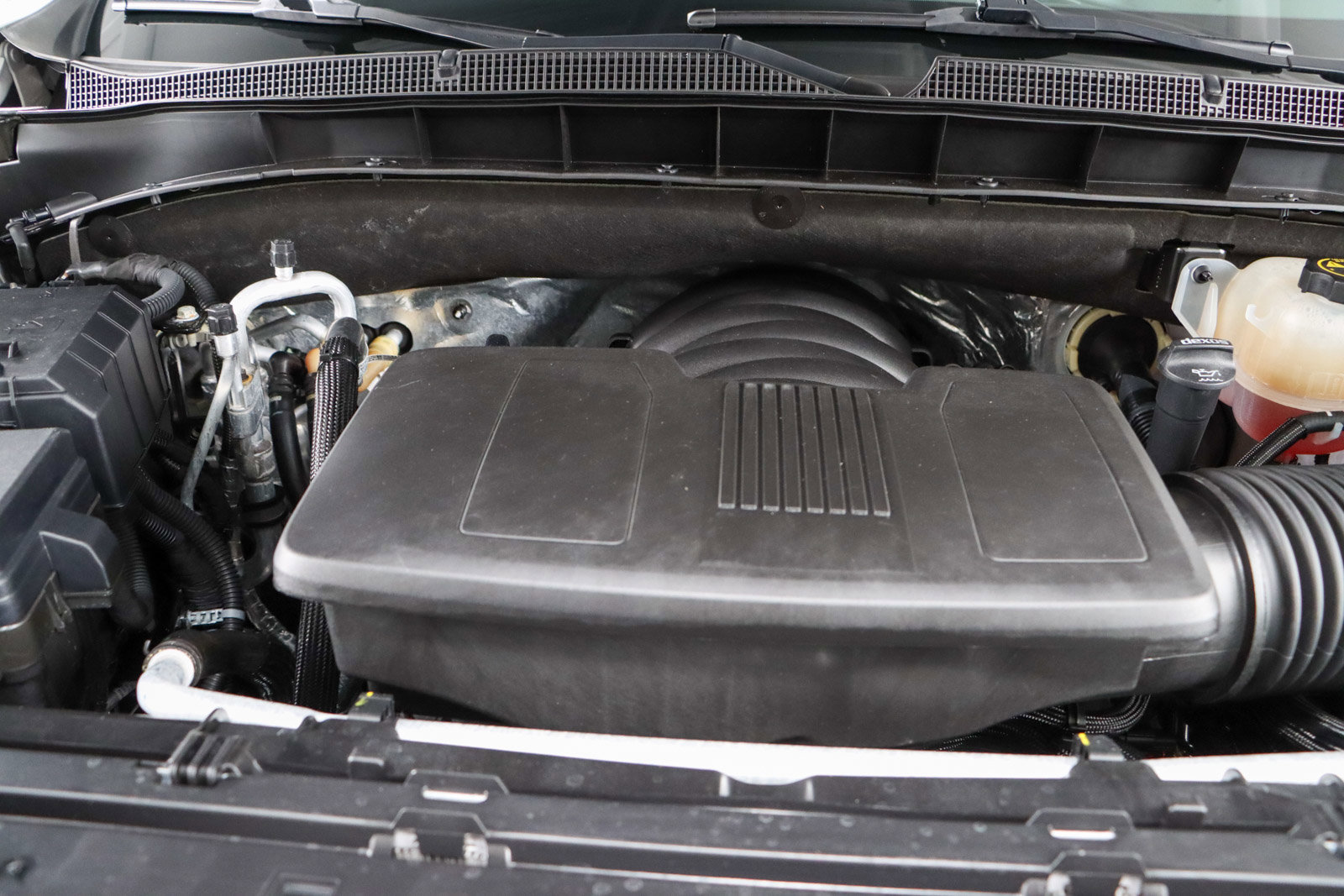 Used 2023 Chevrolet Suburban High Country image 37