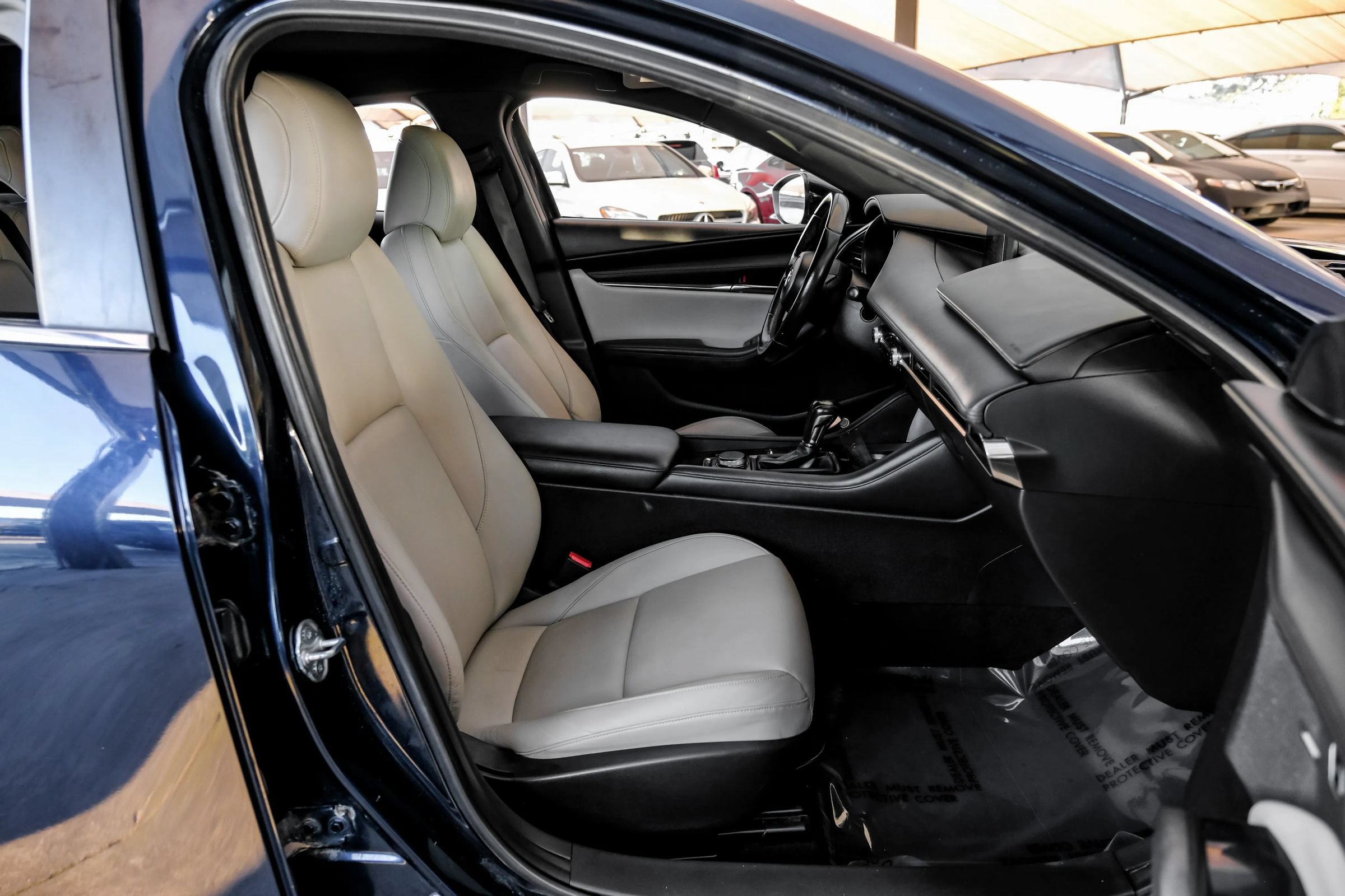 Used 2020 MAZDA MAZDA3 Hatchback w/ Preferred Package FWD image 35