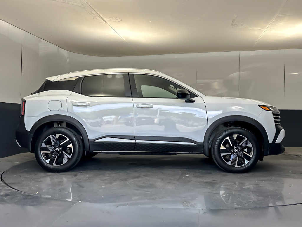 New 2027 Nissan Kicks SV w/ SV Premium Package AWD/4WD image 2