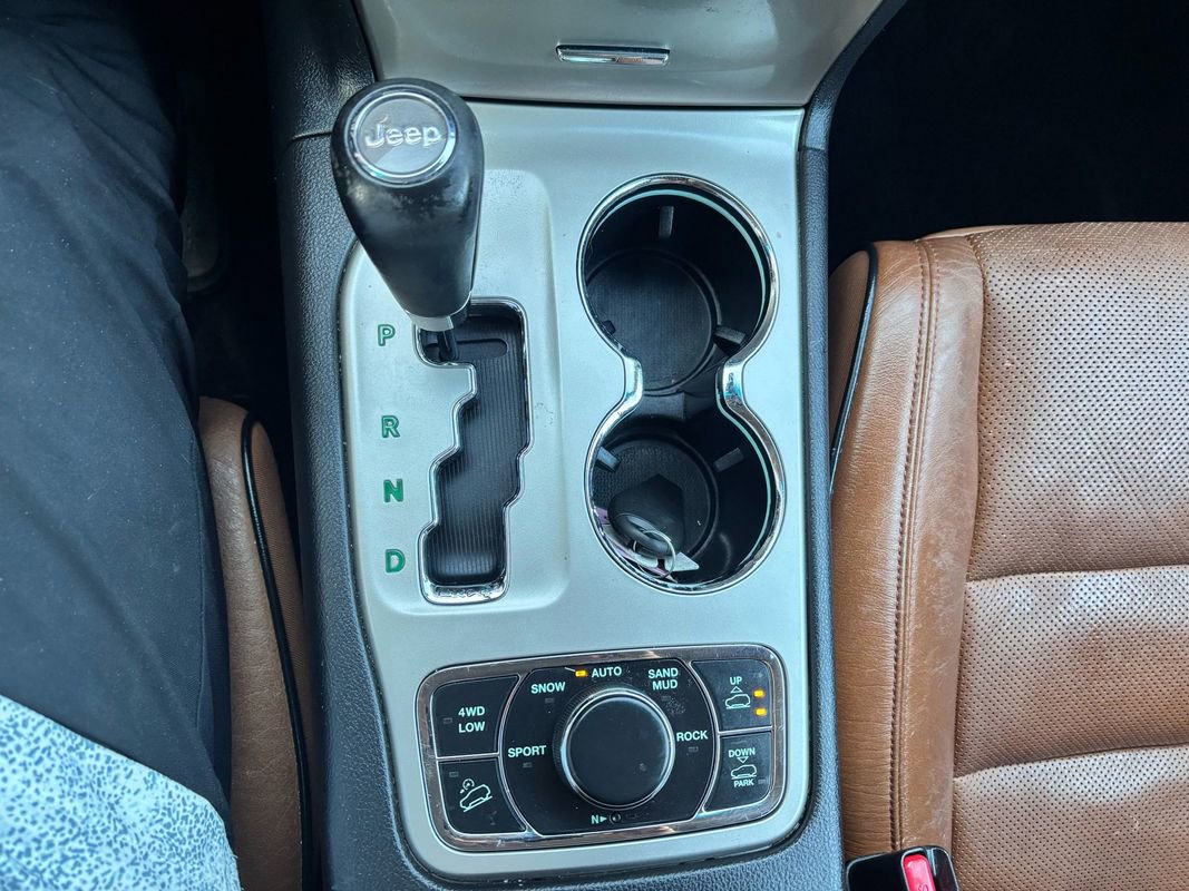 Used 2012 Jeep Grand Cherokee Overland image 19