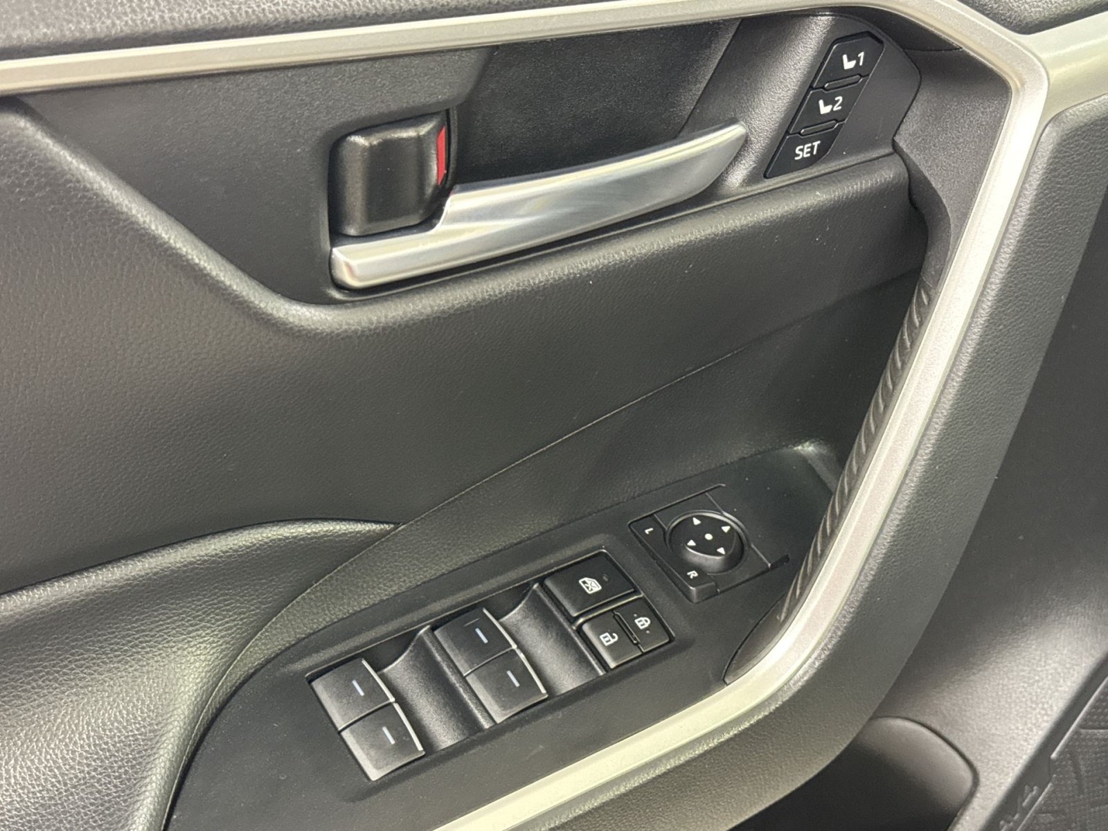Used 2024 Toyota RAV4 XLE Premium w/ Weather Package AWD/4WD image 27