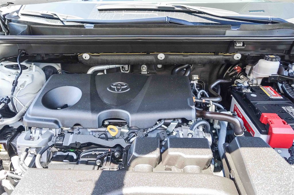 Used 2023 Toyota RAV4 XLE Premium image 30