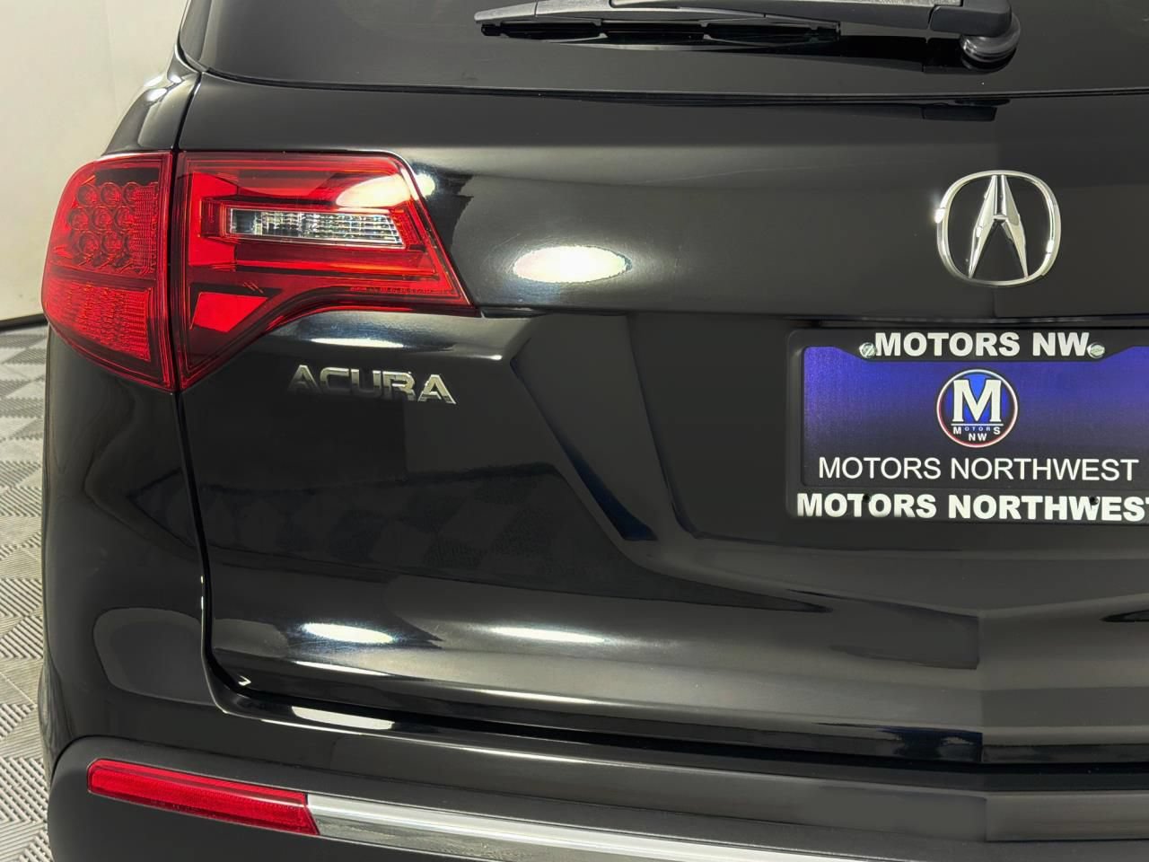 Used 2011 Acura MDX w/ Technology Package AWD/4WD image 24