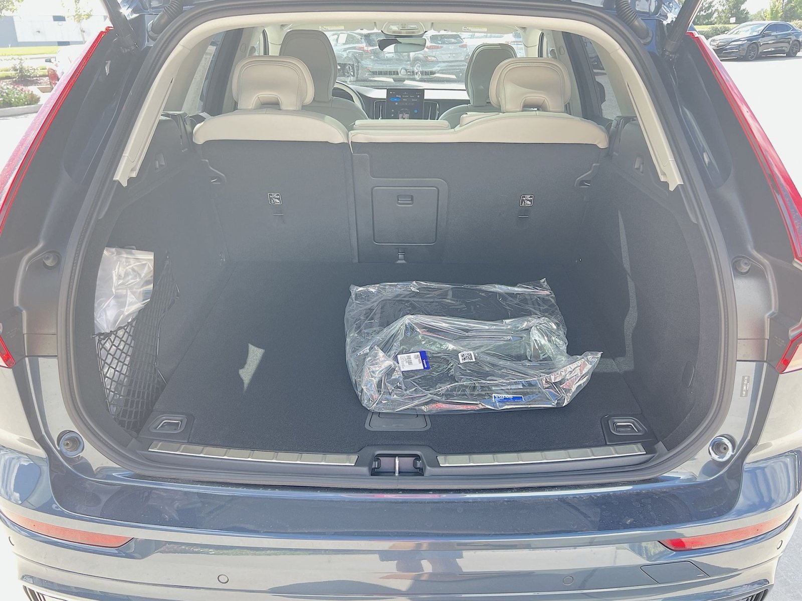 New 2026 Volvo XC60 B5 Ultra w/ Climate Package AWD/4WD image 26