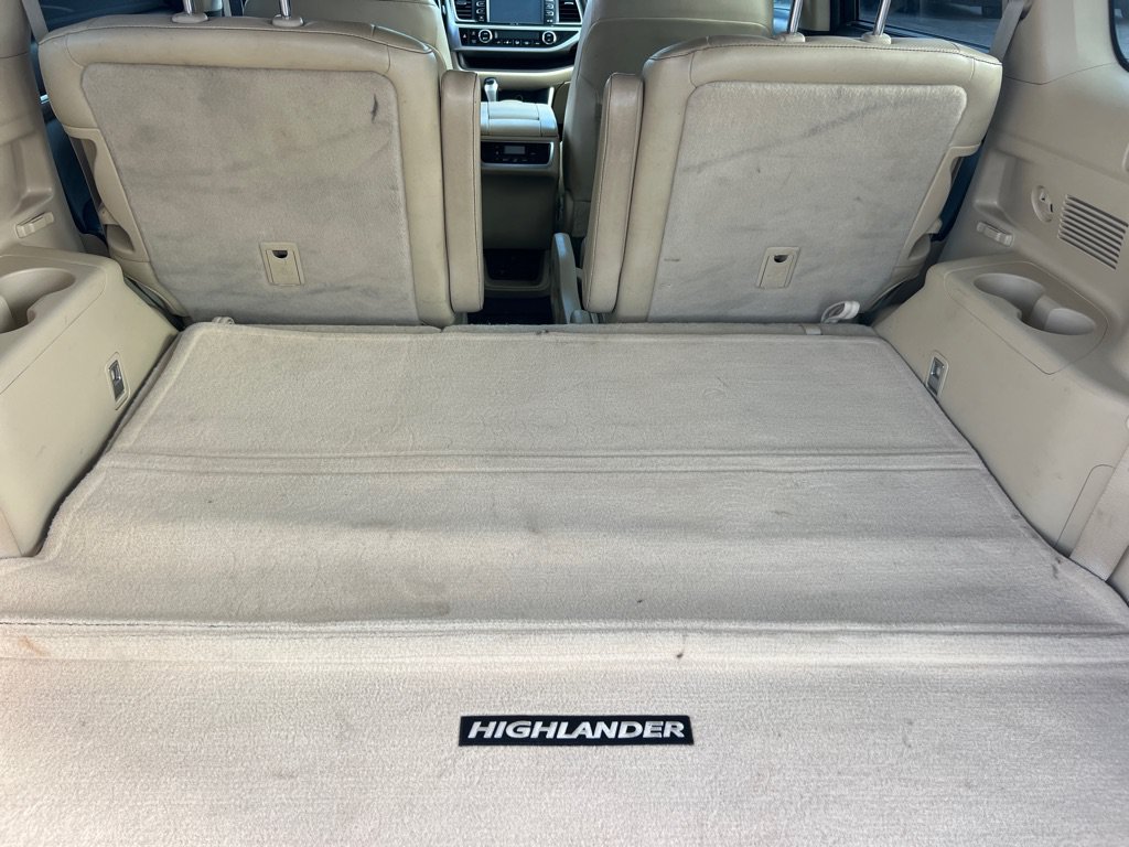 Used 2014 Toyota Highlander Limited AWD/4WD image 25