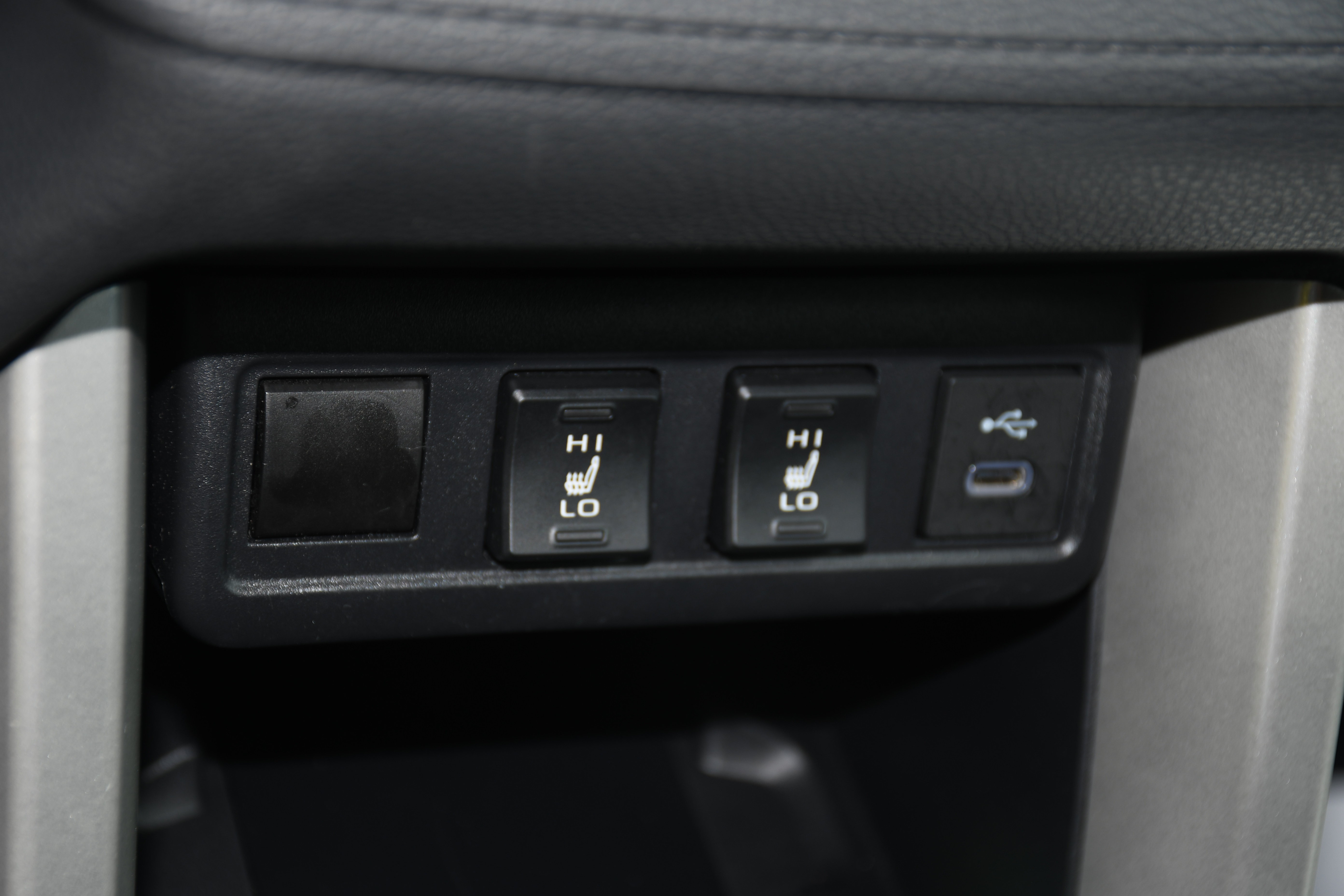 Certified 2025 Toyota Corolla Cross XLE AWD/4WD image 14