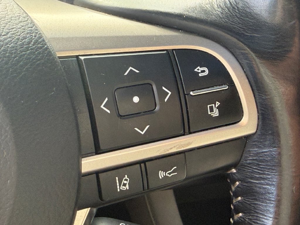 Used 2018 Lexus RX 450hL Premium w/ Premium Package AWD/4WD image 31