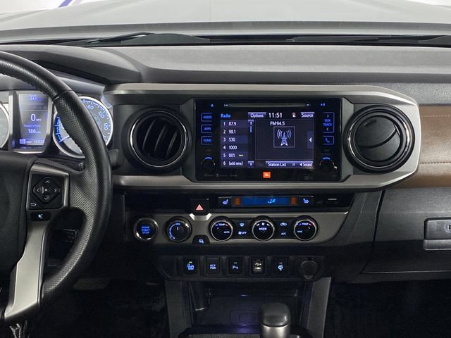 Used 2017 Toyota Tacoma Limited w/ Tow Package AWD/4WD image 13