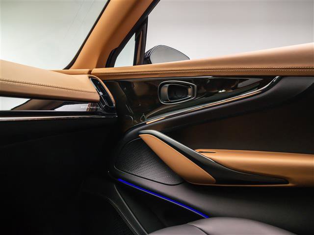 New 2026 Aston Martin DBX 707 image 30