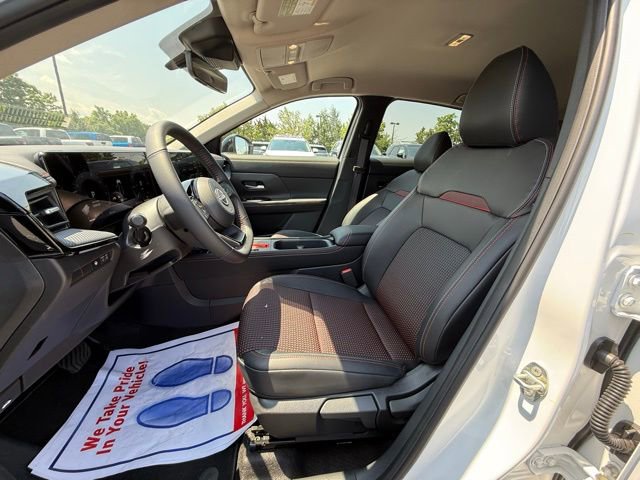 New 2025 Nissan Kicks SR w/ Interior Electronics Package AWD/4WD image 12