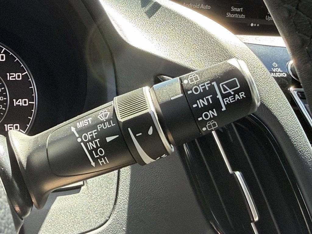 Used 2025 Acura RDX SH-AWD image 30