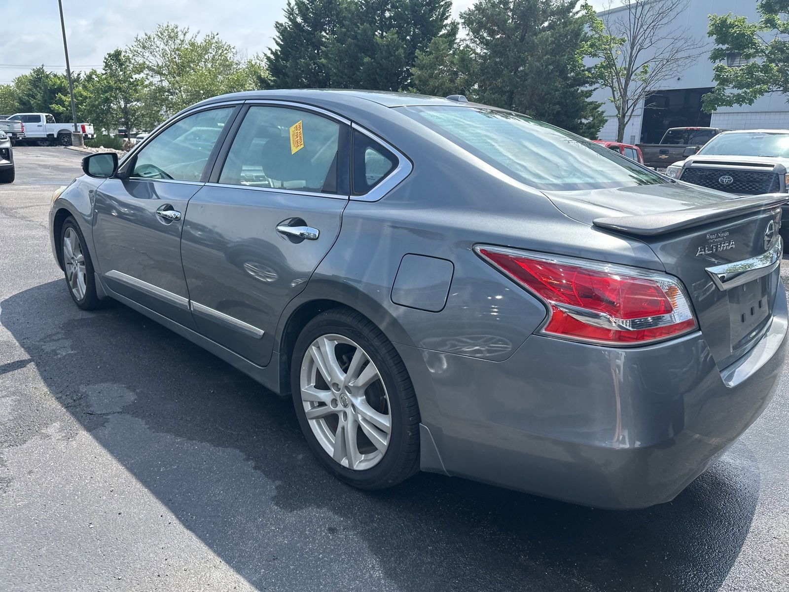 Used 2015 Nissan Altima 3.5 SL FWD image 4