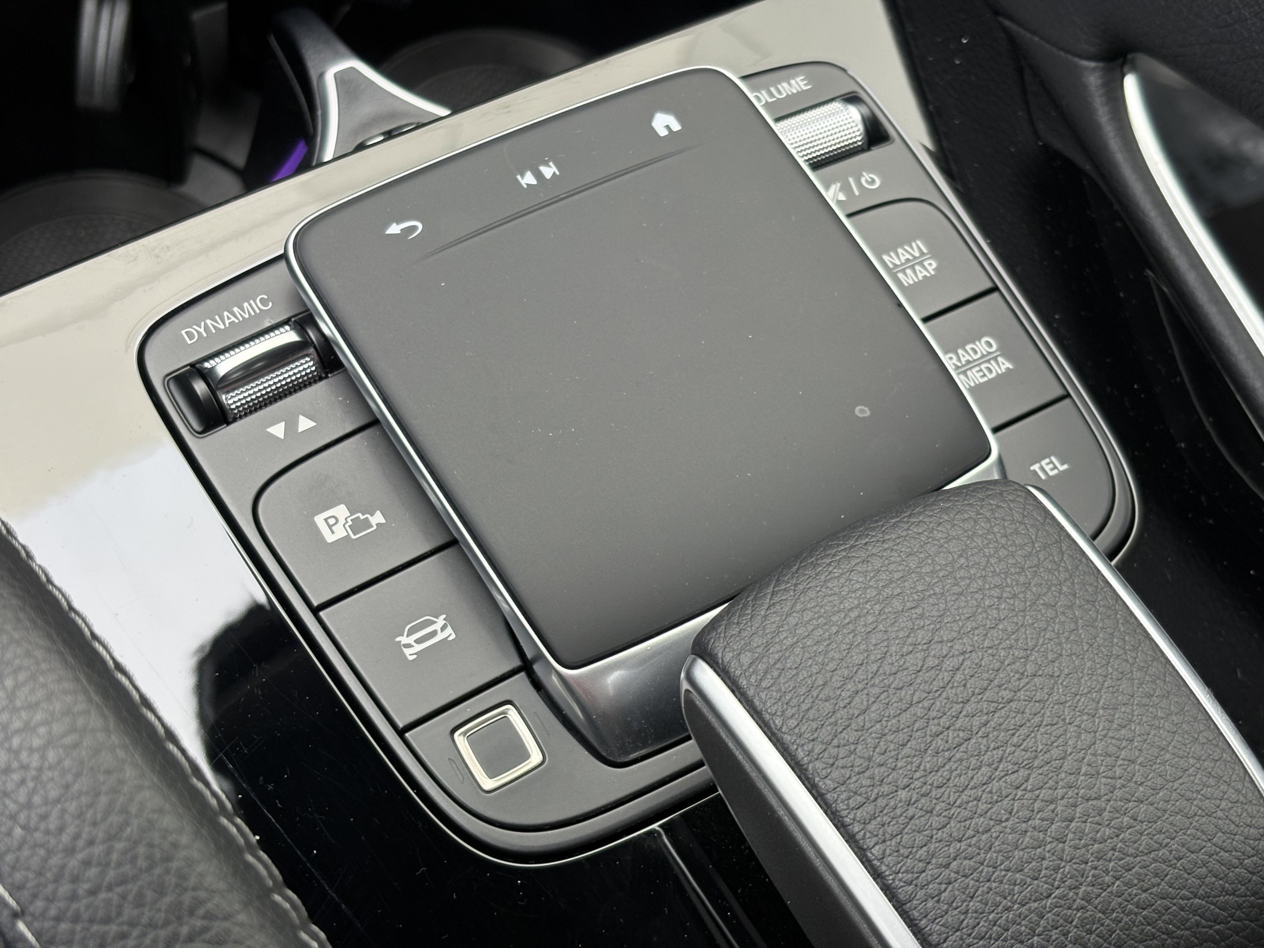 Used 2025 Mercedes-Benz GLE 450e 4MATIC image 29