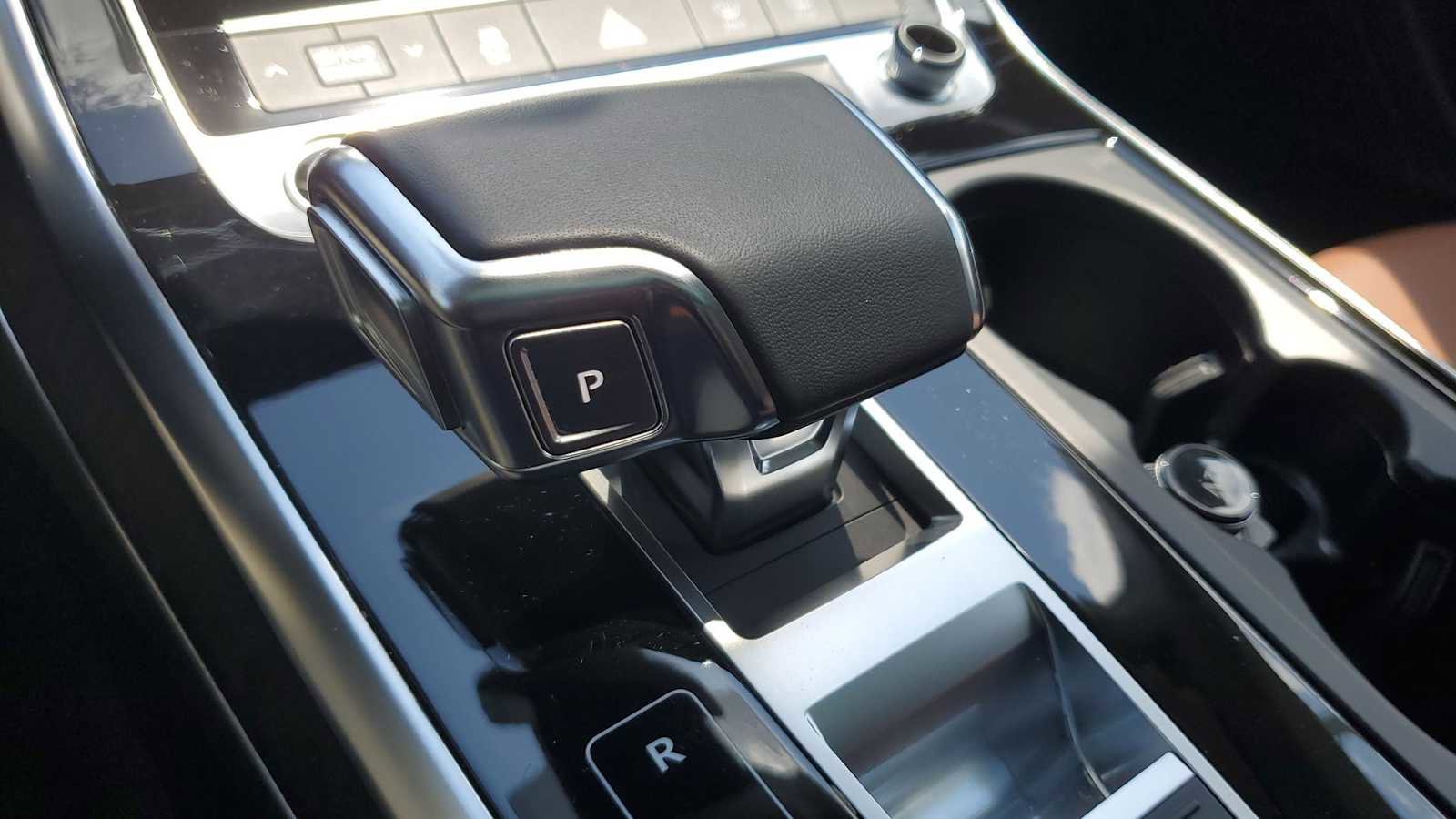 Certified 2023 Audi Q8 Premium w/ Convenience Package AWD/4WD image 32