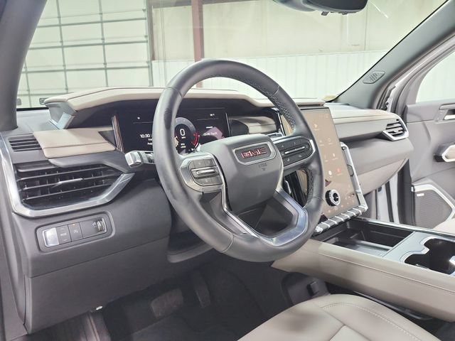 Used 2026 GMC Acadia Elevation w/ Elevation Premium Package FWD image 18