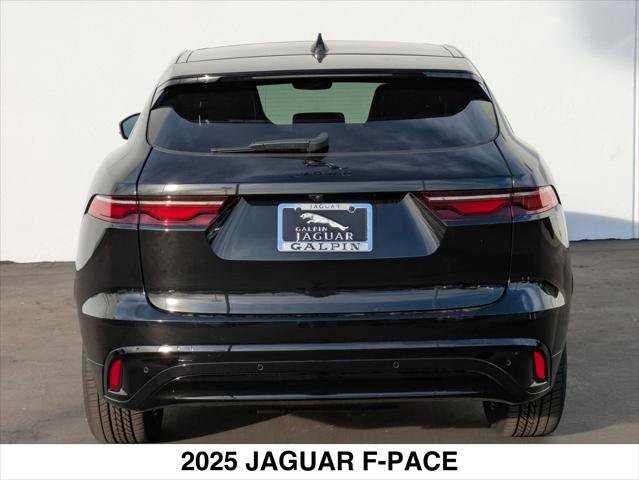 New 2025 Jaguar F-PACE R-Dynamic S image 5