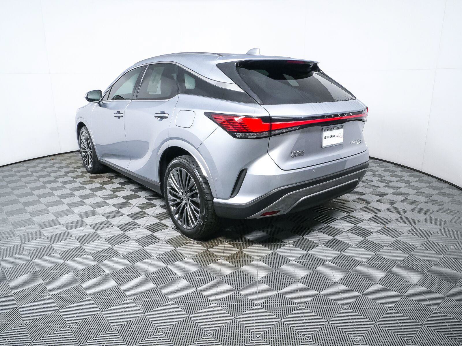 Used 2026 Lexus RX 450h AWD w/ Convenience Package image 29