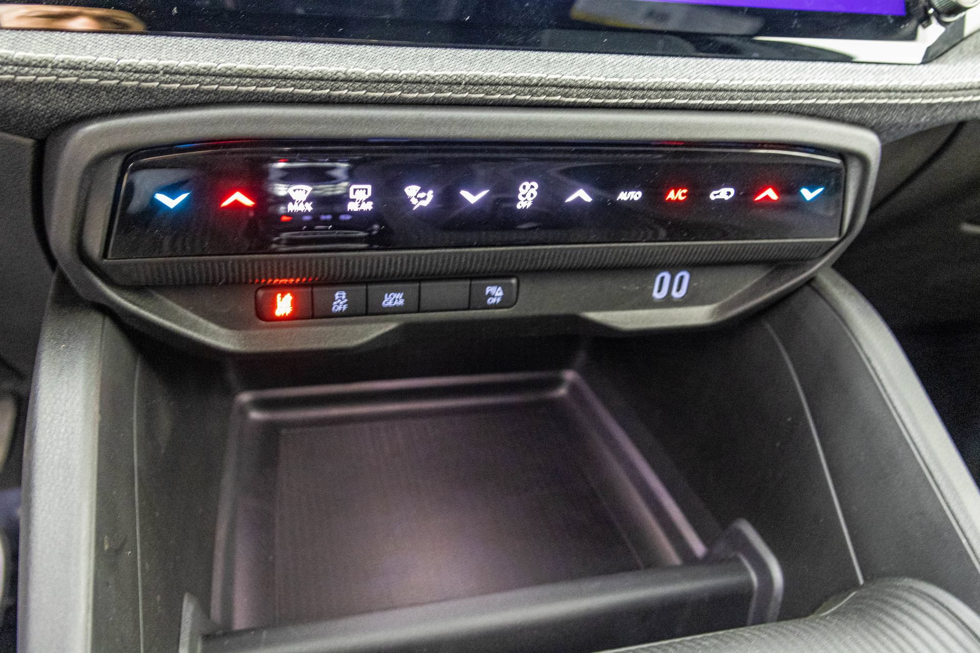 New 2026 Jeep Cherokee Laredo AWD/4WD image 25