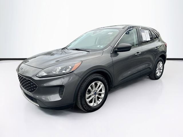 Used 2022 Ford Escape SE w/ Cold Weather Package image 3