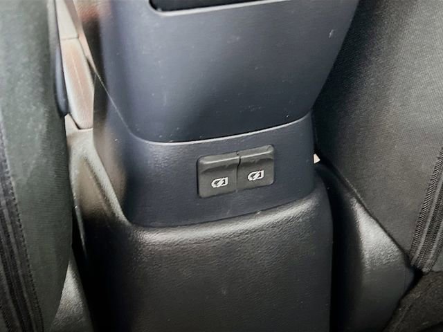Used 2020 Nissan Versa SV image 31
