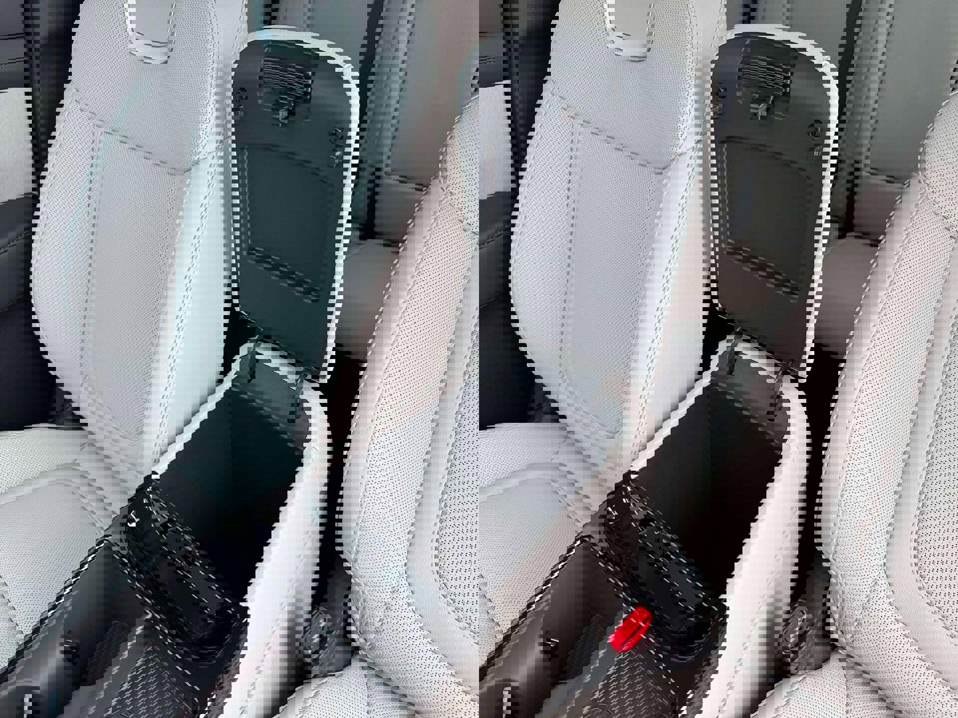 New 2026 Hyundai Tucson Limited image 18