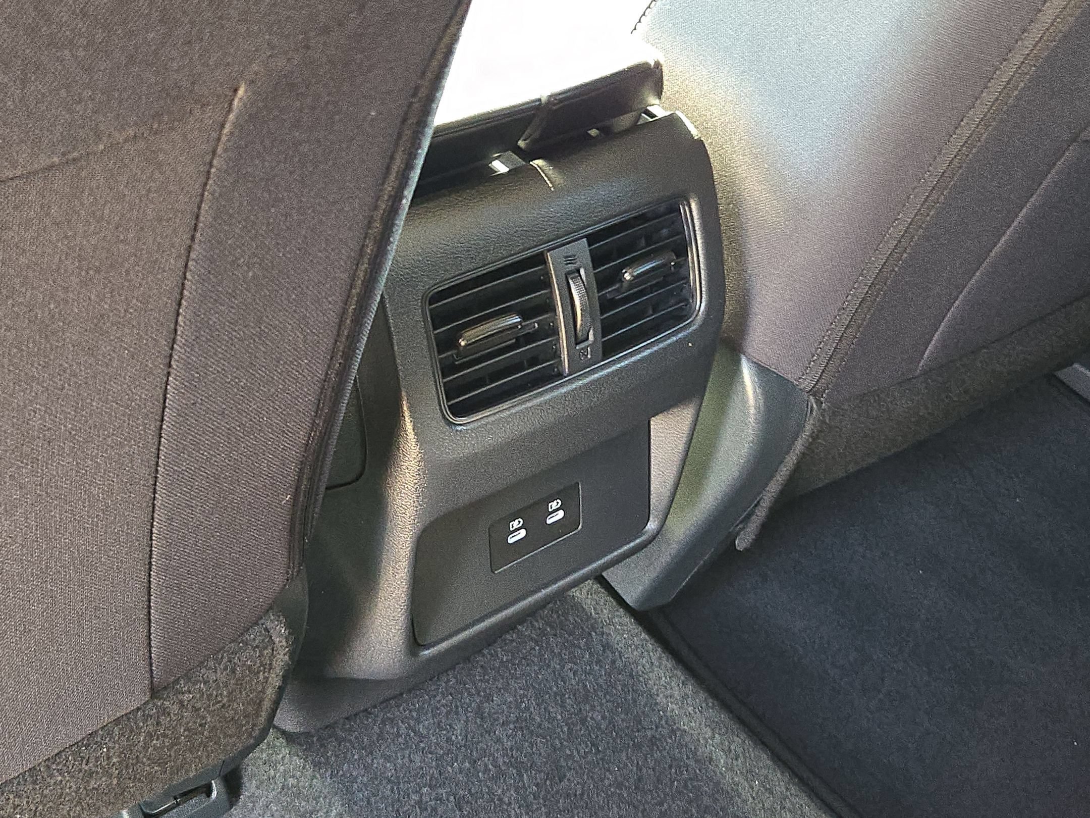 Certified 2026 Nissan Rogue SV FWD image 24