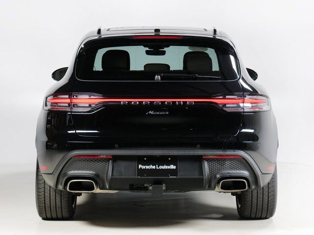 Used 2025 Porsche Macan image 10