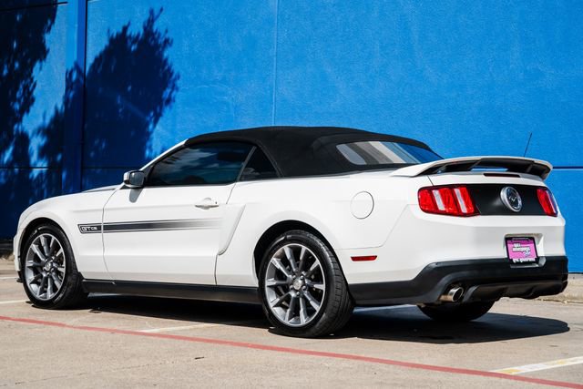 Used 2012 Ford Mustang GT Premium w/ Electronics Pkg RWD image 30