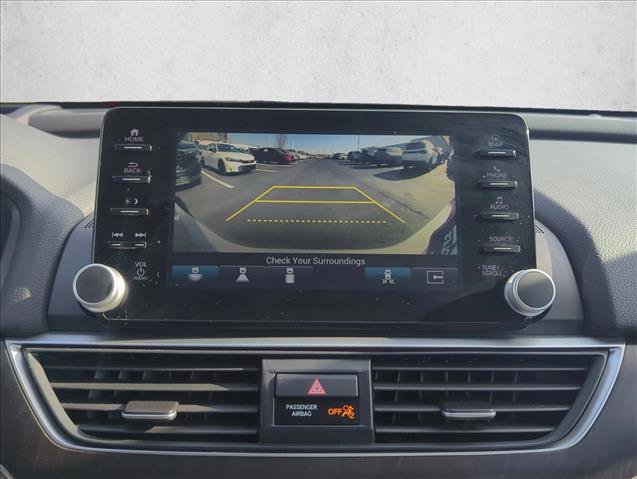 Used 2020 Honda Accord Touring image 18