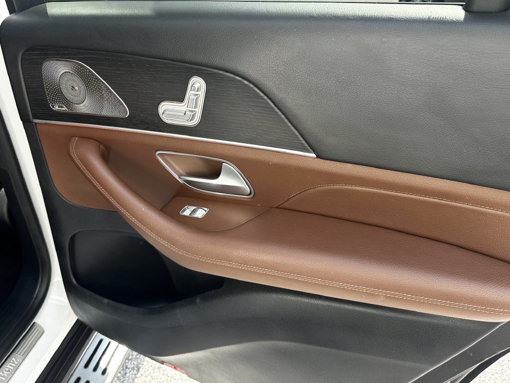 Certified 2024 Mercedes-Benz GLS 450 4MATIC image 19