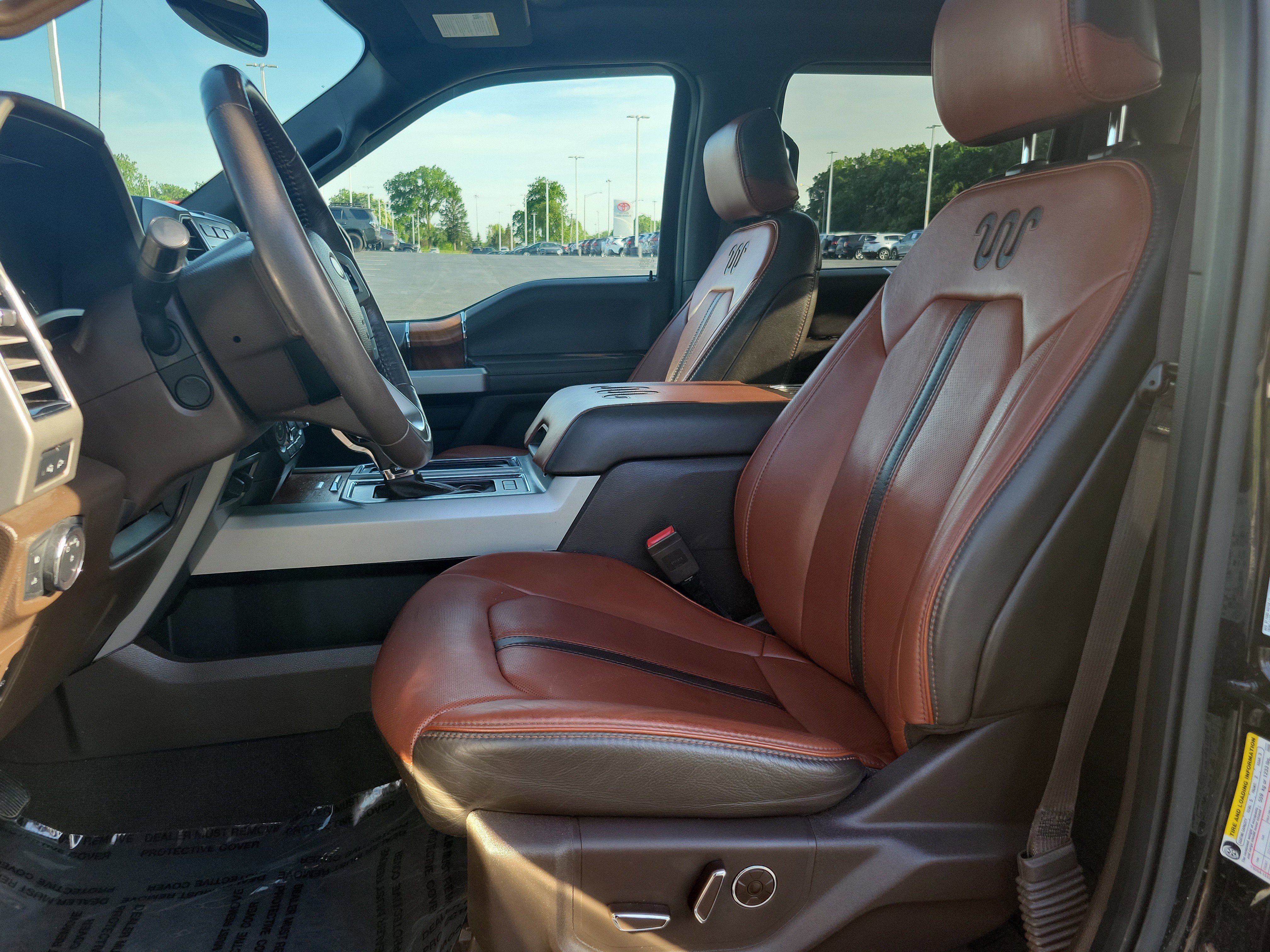 Used 2018 Ford F150 King Ranch w/ Equipment Group 601A Luxury AWD/4WD image 18