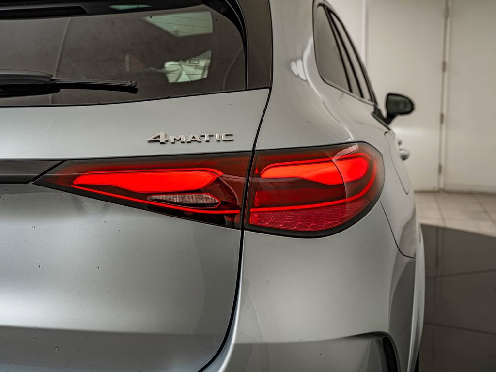 New 2026 Mercedes-Benz GLC 300 4MATIC image 13