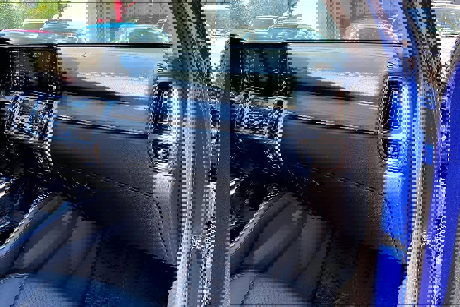 Used 2023 Kia Sorento EX w/ Panoramic Sunroof Package image 19