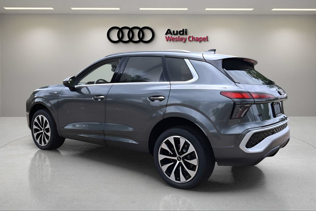 New 2026 Audi Q3 quattro 2.0T AWD/4WD image 3