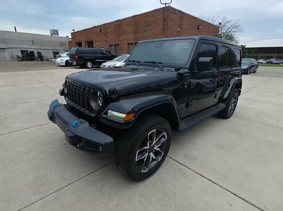 Used 2024 Jeep Wrangler Unlimited w/ Convenience Group